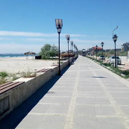 Elena Kazeboo * Năvodari